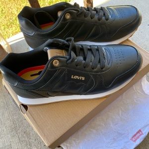 Womens Levi Sneakers